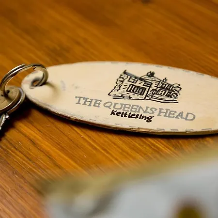 The Queens Head Kettlesing אורחן *