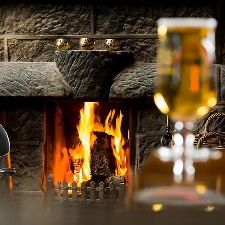 The Queens Head Kettlesing * 해러게이트