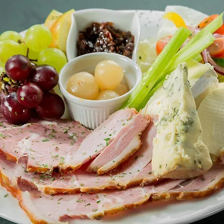 The Queens Head Kettlesing * 해러게이트