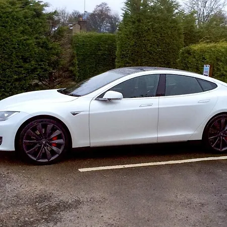 여관 The Queens Head Kettlesing 해러게이트